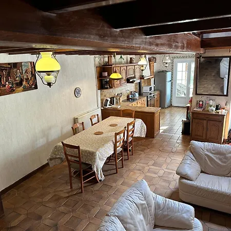 La Jarisse 度假居 Saint-Martin-de-Fressengeas