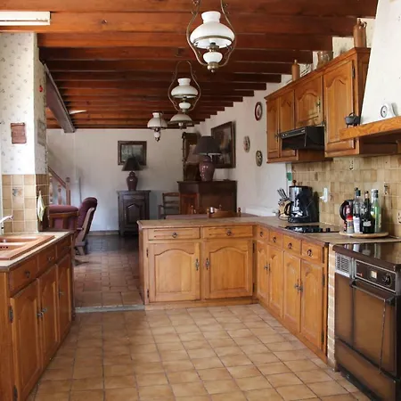 La Jarisse Holiday home Saint-Martin-de-Fressengeas
